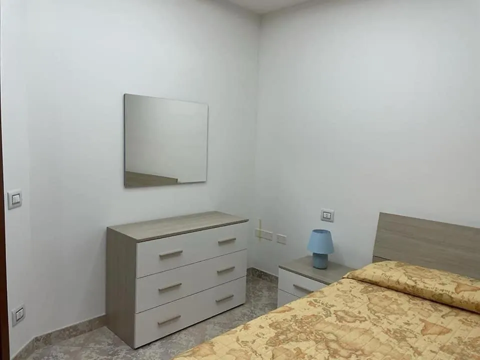 ポッツァッロCasa Carolinaアパートメント イタリア